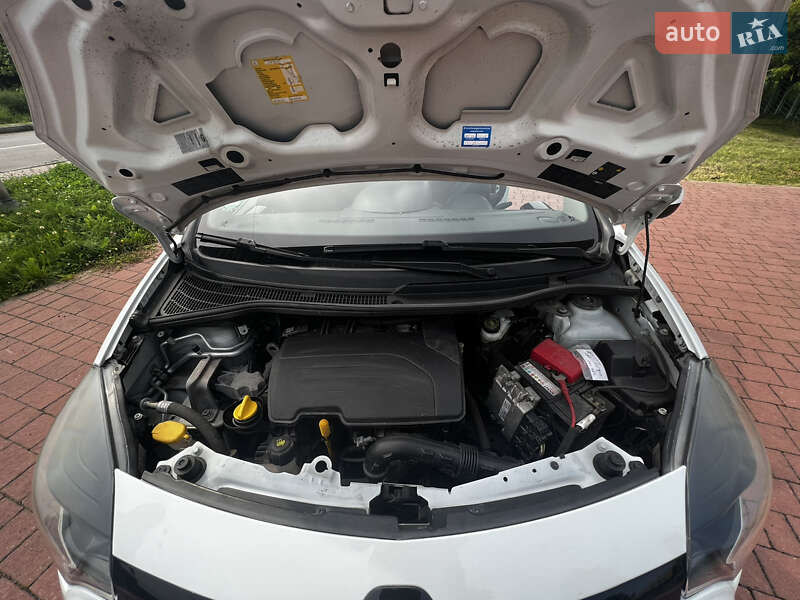Хэтчбек Renault Twingo 2013 в Трускавце