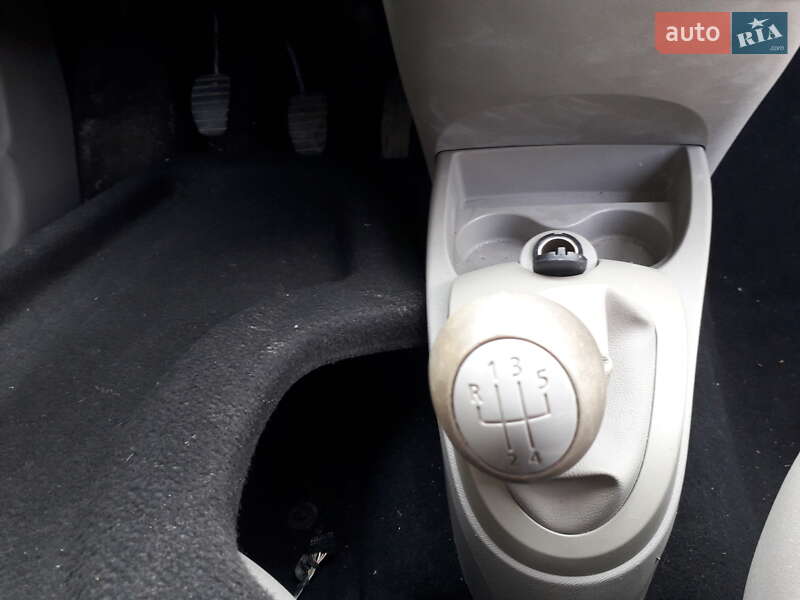 Хэтчбек Renault Twingo 2014 в Львове фото 6 Хэтчбек Renault Twingo 2014 в Львове