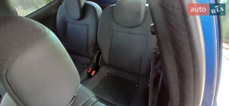 Хэтчбек Renault Twingo 2010 в Львове