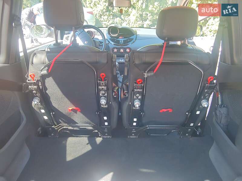 Хэтчбек Renault Twingo 2011 в Тернополе