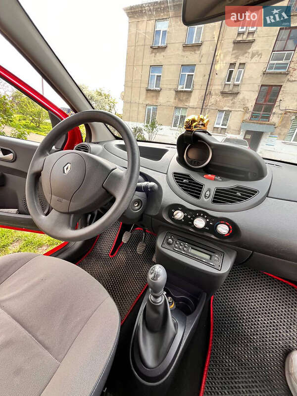 Хэтчбек Renault Twingo 2009 в Владимире