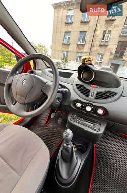 Хэтчбек Renault Twingo 2009 в 