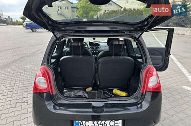 Хэтчбек Renault Twingo 2012 в 