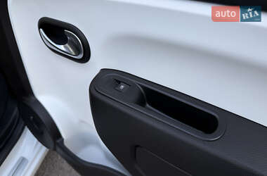 Хетчбек Renault Twingo 2021 в 