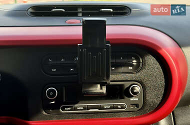 Хетчбек Renault Twingo 2015 в 