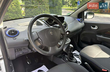 Хэтчбек Renault Twingo 2013 в 