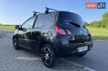 Хэтчбек Renault Twingo 2011 в 