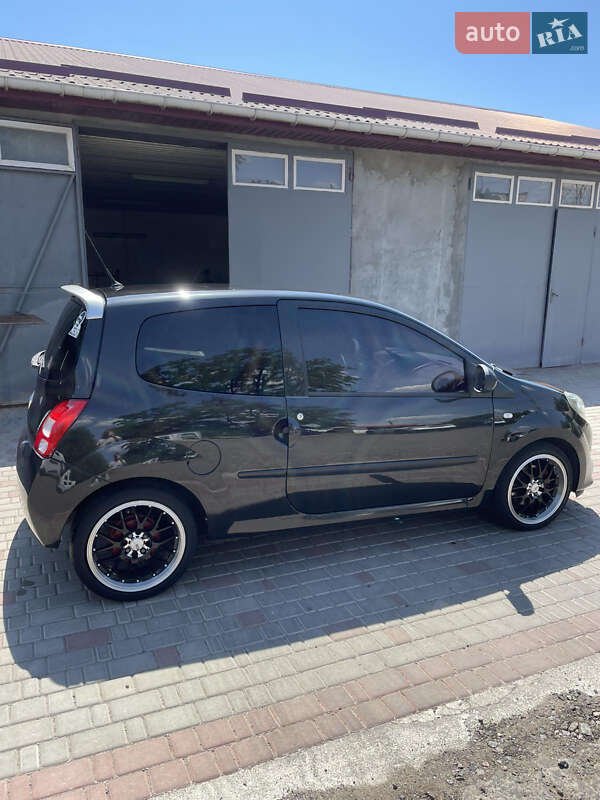 Хэтчбек Renault Twingo 2009 в Измаиле
