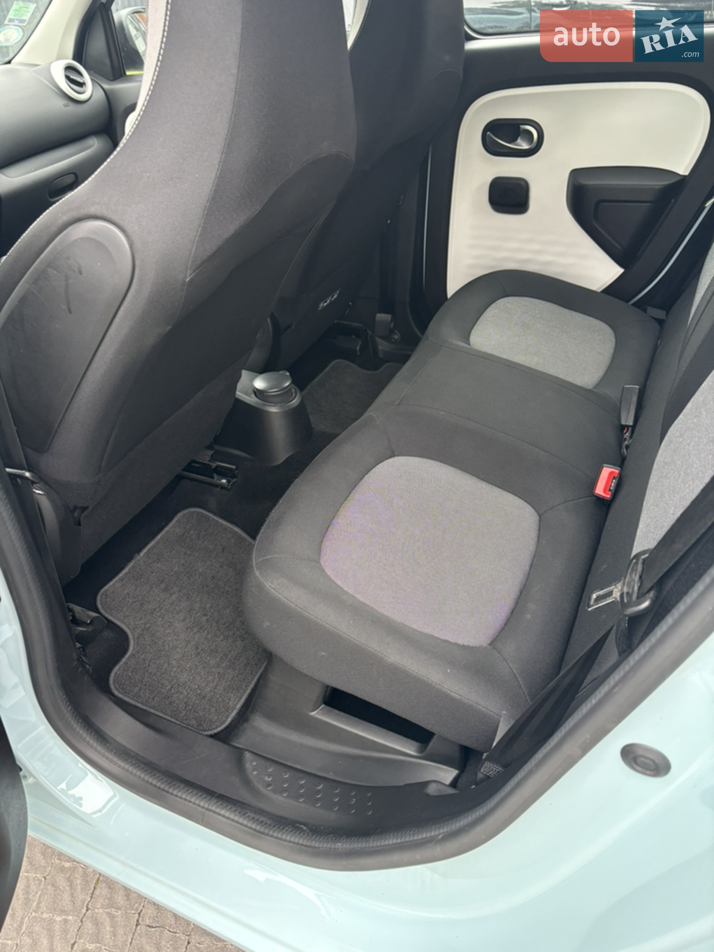2020 Renault Twingo - мініатюра 8