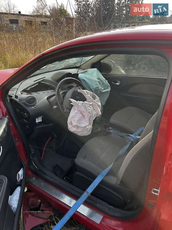 Хетчбек Renault Twingo 2010 в Бродах