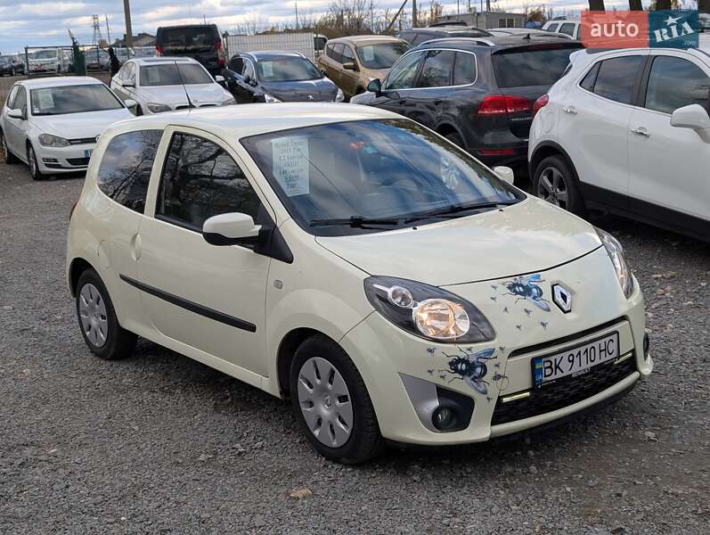 Хэтчбек Renault Twingo 2011 в Ровно