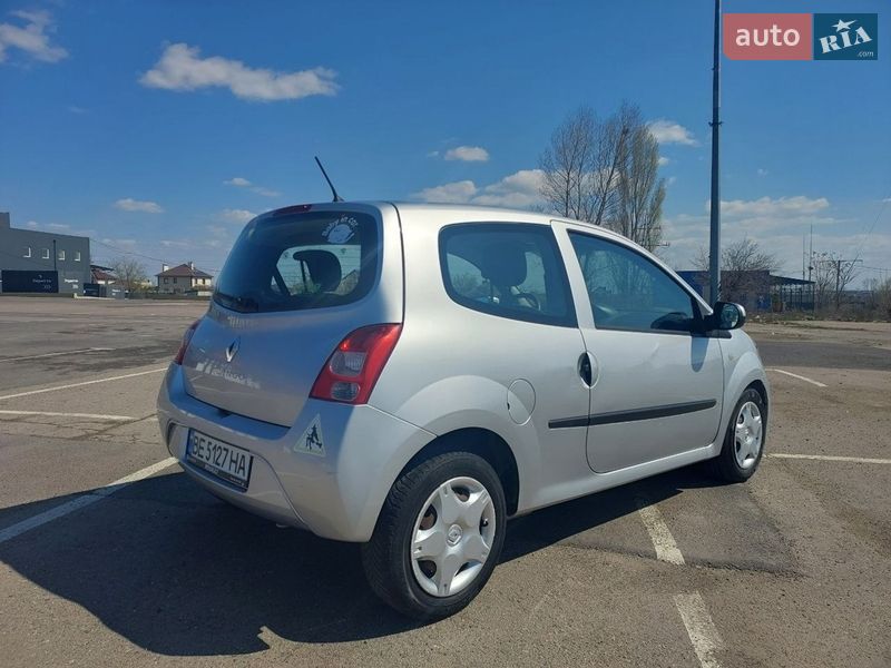 Хетчбек Renault Twingo 2011 в Миколаєві