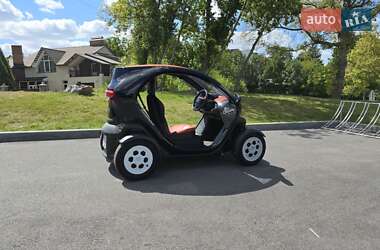 Хетчбек Renault Twizy Z.E. 2014 в 