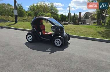 Renault Twizy Z.E. 2014 Renault Twizy Z.E. 2014