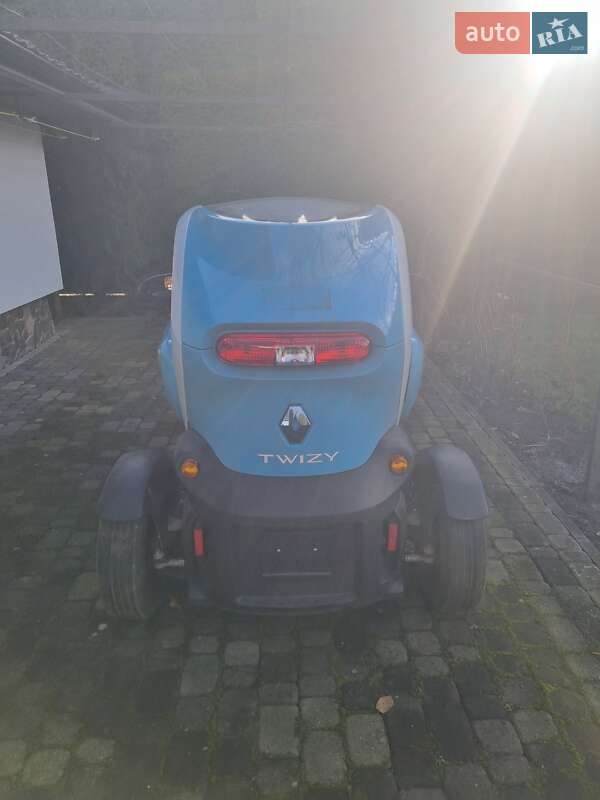 Хетчбек Renault Twizy Z.E. 2013 в Львові фото 4 Хетчбек Renault Twizy Z.E. 2013 в Львові