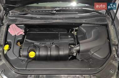 Хэтчбек Renault Vel Satis 2004 в 