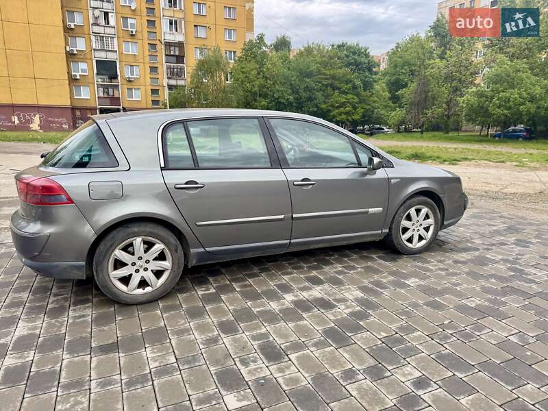 Хэтчбек Renault Vel Satis 2004 в Ужгороде