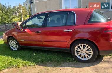Хэтчбек Renault Vel Satis 2002 в 
