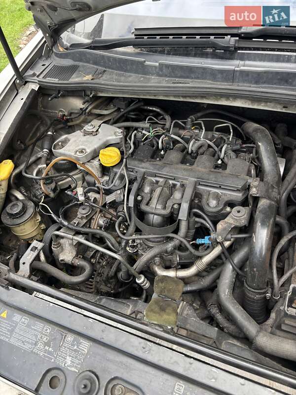 Хэтчбек Renault Vel Satis 2002 в Барышевке