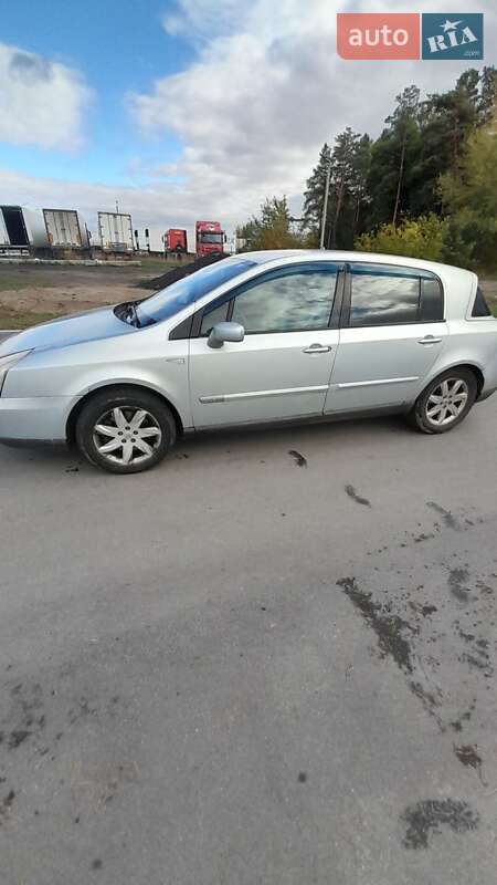 Хэтчбек Renault Vel Satis 2002 в Каневе