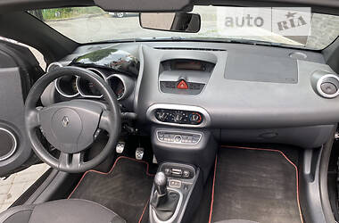 Кабриолет Renault Wind 2011 в 