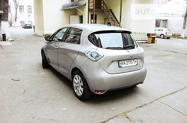 Хетчбек Renault Zoe 2014 в 