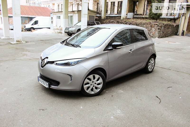 Хетчбек Renault Zoe 2014 в 