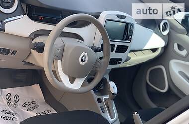 Хэтчбек Renault Zoe 2015 в Киеве