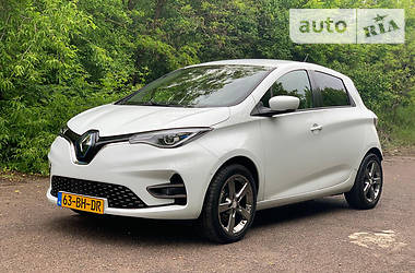 Хэтчбек Renault Zoe 2020 в 
