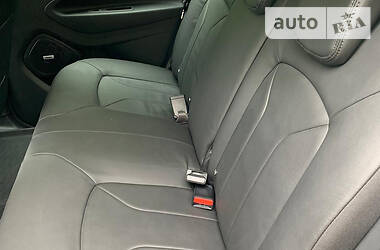 Хэтчбек Renault Zoe 2020 в 