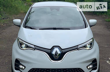 Хэтчбек Renault Zoe 2020 в 