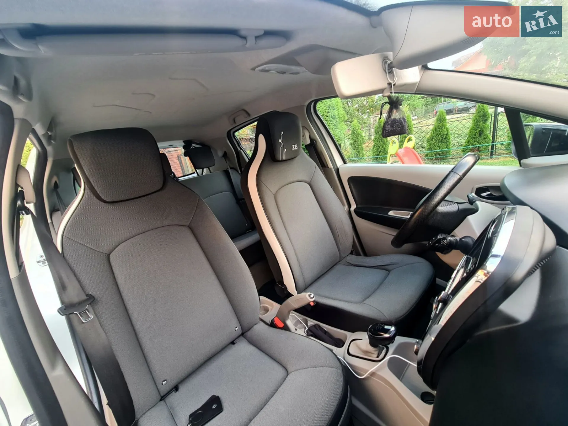 2015 Renault ZOE - мініатюра 12