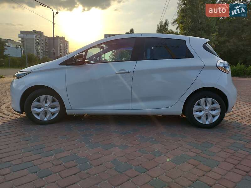 Хетчбек Renault Zoe 2015 в Павлограді