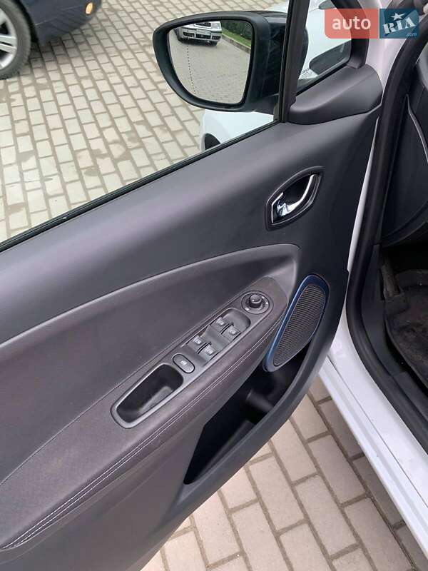 Хэтчбек Renault Zoe 2018 в Львове