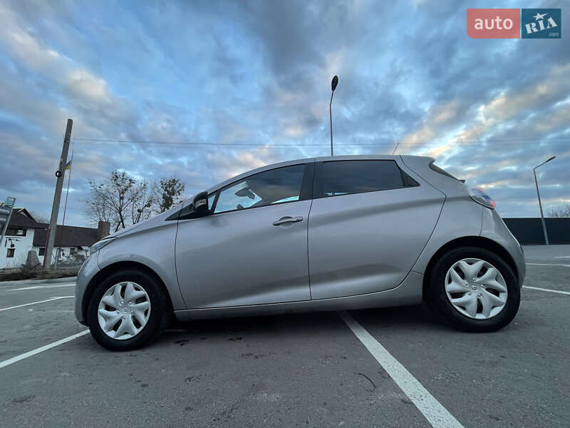 Хэтчбек Renault Zoe 2015 в Киеве фото 5 Хэтчбек Renault Zoe 2015 в Киеве