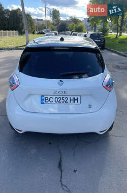 Хэтчбек Renault Zoe 2013 в 