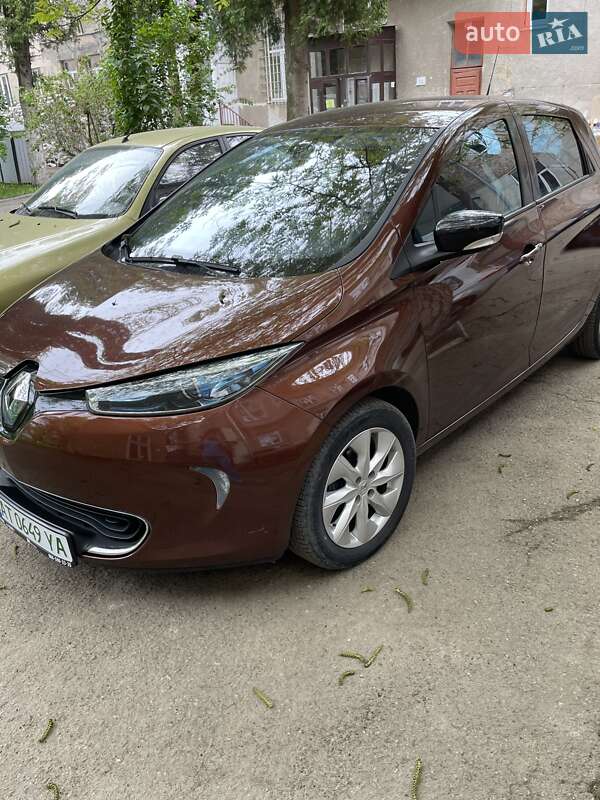 Хетчбек Renault Zoe 2015 в Івано-Франківську
