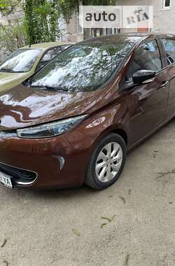 Хэтчбек Renault Zoe 2015 в Ивано-Франковске