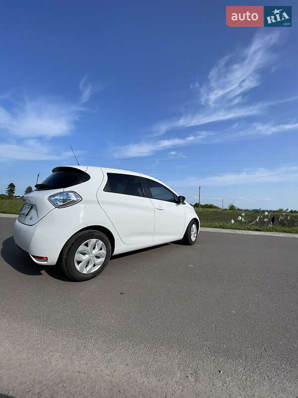 Хетчбек Renault Zoe 2013 в Буську