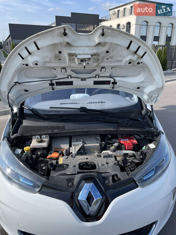 Хетчбек Renault Zoe 2013 в Буську