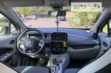 Хэтчбек Renault Zoe 2014 в 