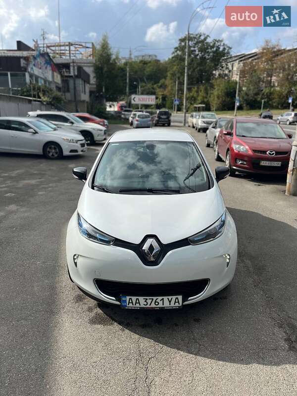 Хэтчбек Renault Zoe 2017 в Киеве