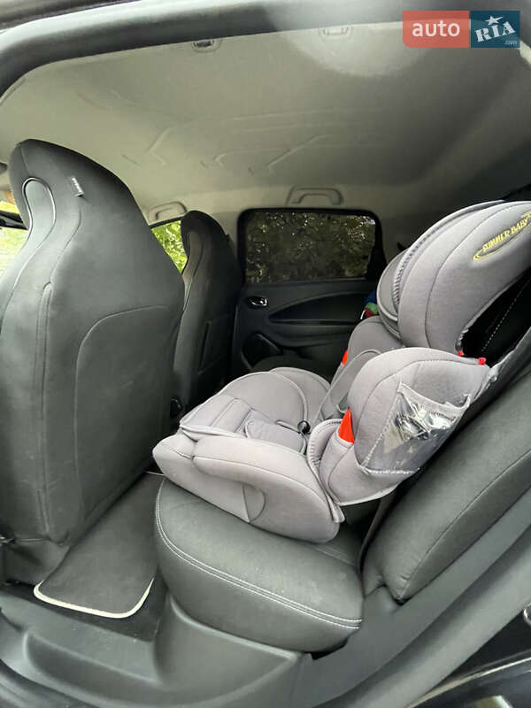 Хэтчбек Renault Zoe 2019 в Львове фото 25 Хэтчбек Renault Zoe 2019 в Львове