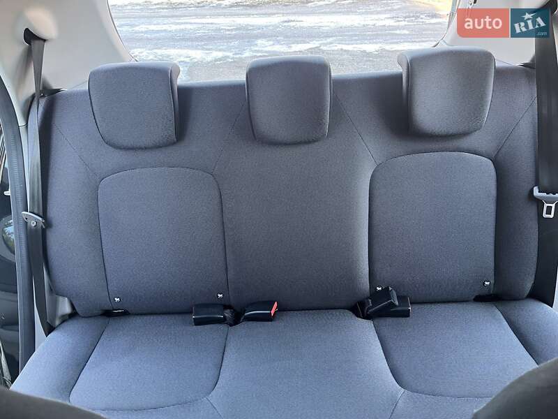 Хетчбек Renault Zoe 2016 в Львові фото 21 Хетчбек Renault Zoe 2016 в Львові