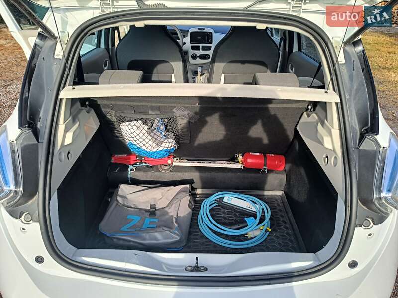 Хэтчбек Renault Zoe 2015 в Макарове