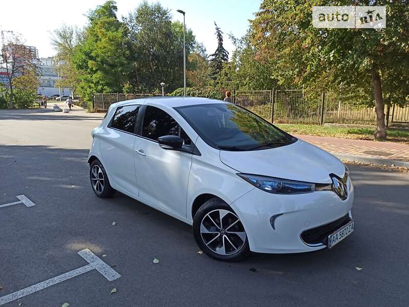 Хэтчбек Renault Zoe 2017 в Киеве