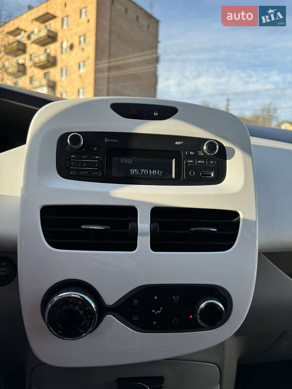Хэтчбек Renault Zoe 2017 в Полтаве