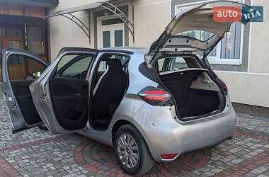 Хэтчбек Renault Zoe 2021 в 