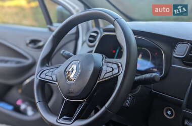 Хэтчбек Renault Zoe 2021 в 