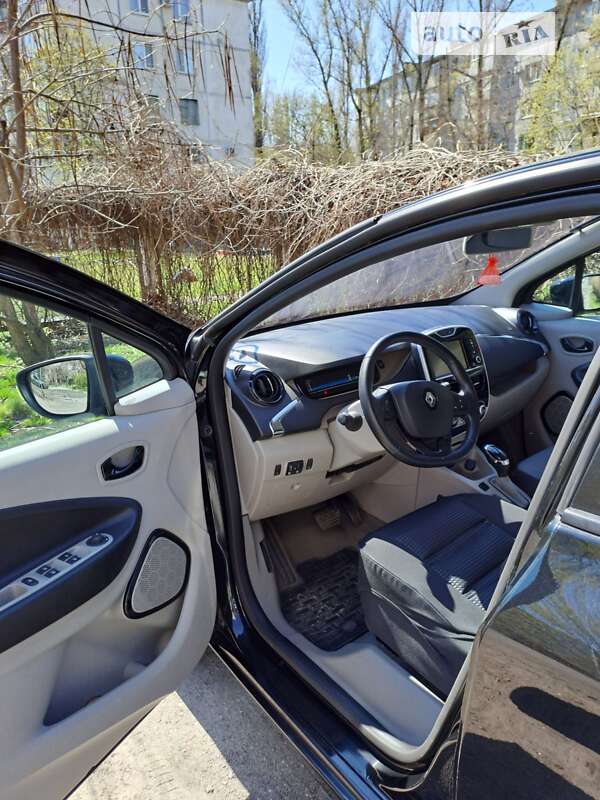 Хетчбек Renault Zoe 2015 в Кременчуці фото 4 Хетчбек Renault Zoe 2015 в Кременчуці